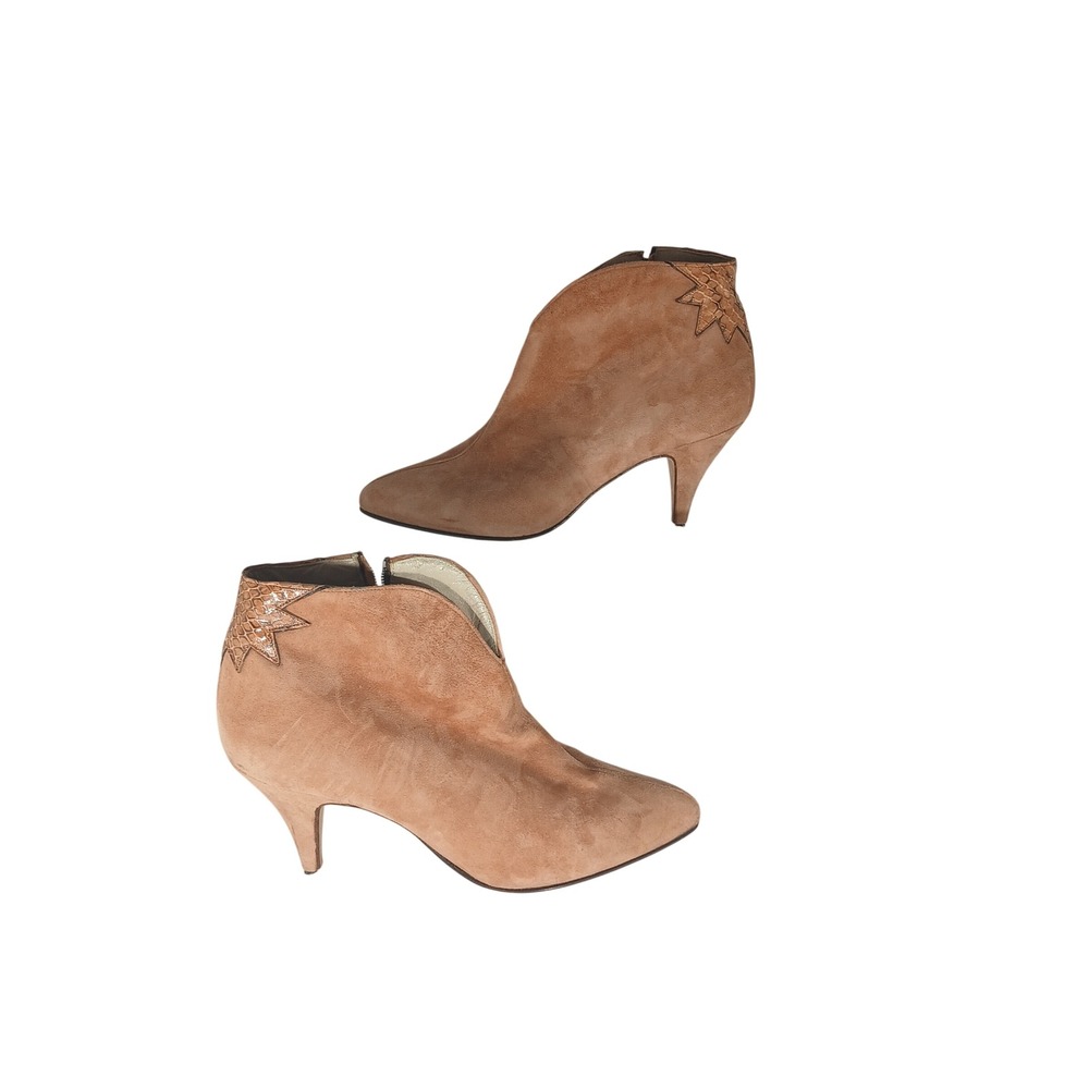Via Spiga Suede Ankle Booties 5 B Tan Snakeskin Star Detail Italian Made